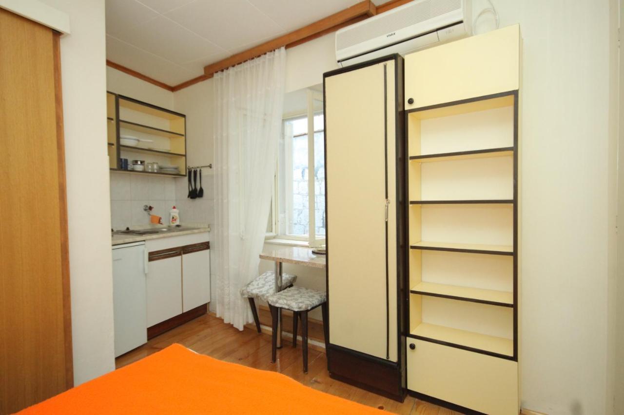 Apartments And Rooms By The Sea Komiza, Vis - 2431 Kültér fotó